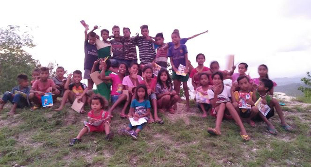 Bukuku Bukumu Project Kirimkan Buku untuk Anak-anak di Sumba Barat (142507)