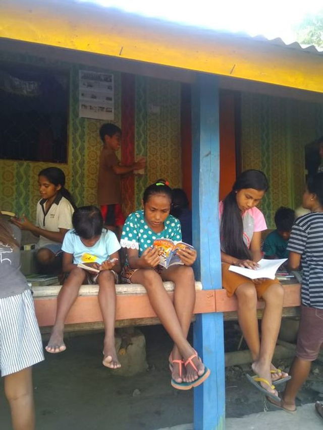 Bukuku Bukumu Project Kirimkan Buku untuk Anak-anak di Sumba Barat (142511)