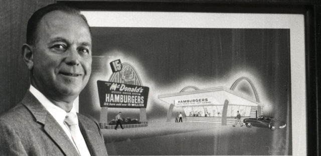 Ray Kroc, sosok dibalik ekspansi waralaba McDonald's. (Foto: Pinterest).