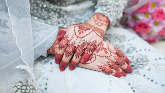 Penggunaan Henna dalam Pernikahan (Foto: dok. Shutterstock)