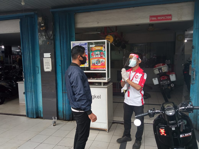 Astra Motor Kalbar memberikan program pengecekan gratis di bengkel AHASS. Foto: Dok. Astra Motor Kalbar