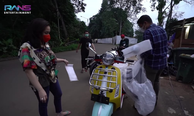 Mengaku Cuma Iseng, Raffi Ahmad Borong 2 Motor Sekaligus (51119)