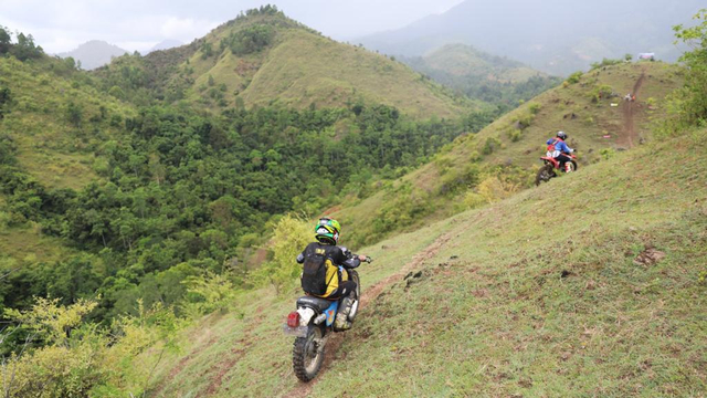 Foto: Aksi Pemotor Trail Uji Adrenalin di Paxco Aceh Full Day Adventure (318554)