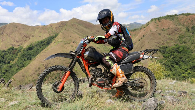 Foto: Aksi Pemotor Trail Uji Adrenalin di Paxco Aceh Full Day Adventure (318559)