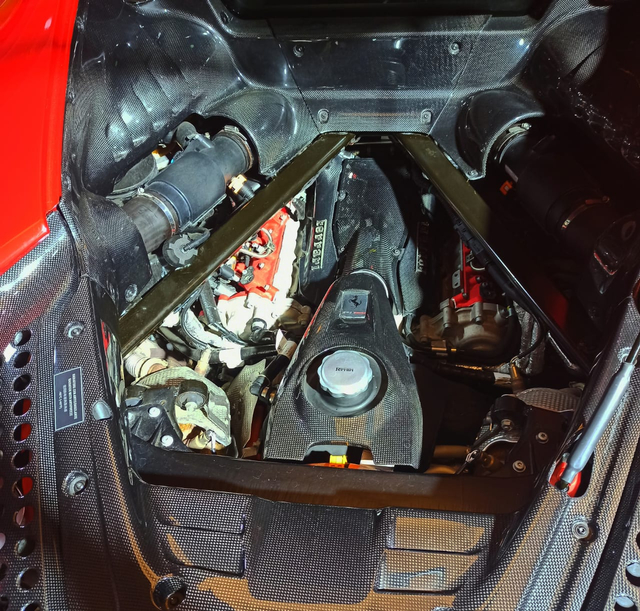 Ferrari SF90 Stradale Meluncur di Indonesia, Supercar PHEV Bertenaga 986 Dk (3)