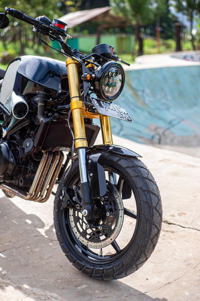 Cuma Modal Rp 35 Juta, Rombak Kawasaki Ninja 250 Karbu Mirip BMW R nineT (74866)