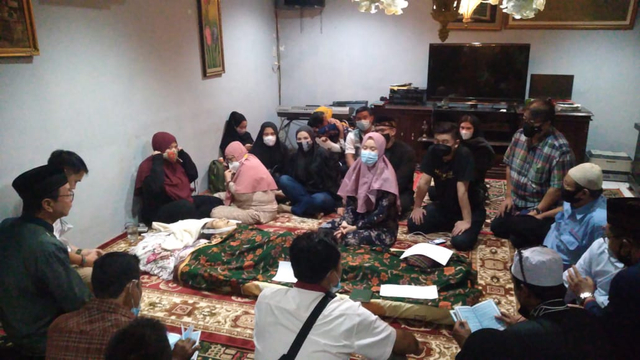 Begini Suasana Kelabu Rumah Duka Anton Medan di Cibinong Bogor (489064)
