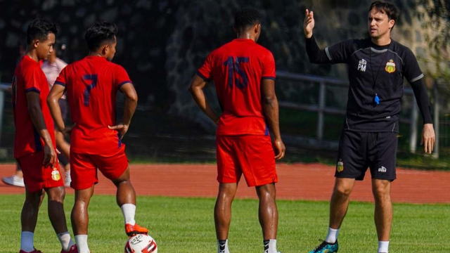 Latihan Bhayangkara Solo FC di Kota Solo (dok)