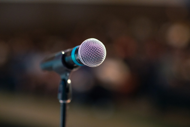 Ilustrasi mikrofon. Sumber foto: Pixabay.