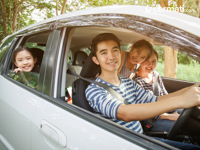 7 Tips Membeli Mobil yang Pas untuk Keluarga