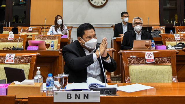 Kepala BNN Petrus R. Golose mengikuti Rapat Dengar Pendapat (RDP) dengan Komisi III DPR di Kompleks Parlemen, Senayan, Jakarta, Kamis (18/3/2021). Foto: Galih Pradipta/ANTARA FOTO