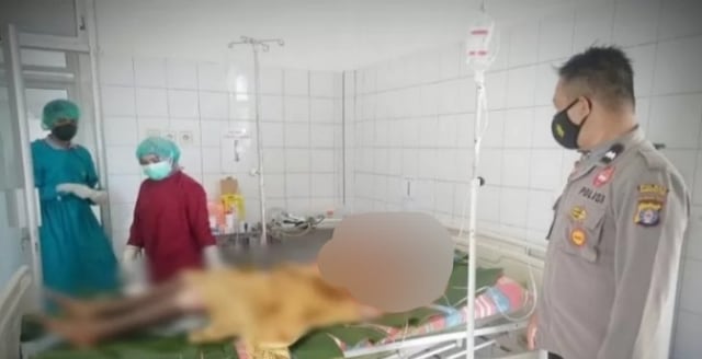 Korban saat dirawat di salah satu Rumah Sakit di Kotawaringin Timur. (FOTO: Dok.Ist).