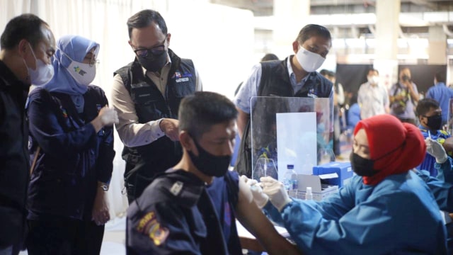 Bima Arya Disuntik Vaksin Dosis 2, Harap Imunitas di Kota Bogor Makin Terbentuk (309519)