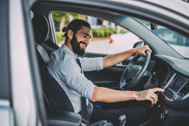 Trik Jago Kendarai Mobil Manual, Ini Cara Mudah Agar Perpindahan Gigi Jadi Halus (409071)