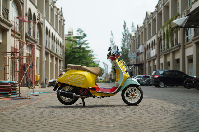Modifikasi Vespa Primavera SW Milik Selebgram Awkarin Tembus Rp 40 Juta (528111)