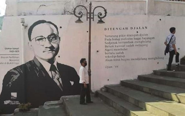 Mural Usmar Ismail yang terpampang di kawasan Janjang 40 kota wisata Bukittinggi, Sumatera Barat. Foto: ist