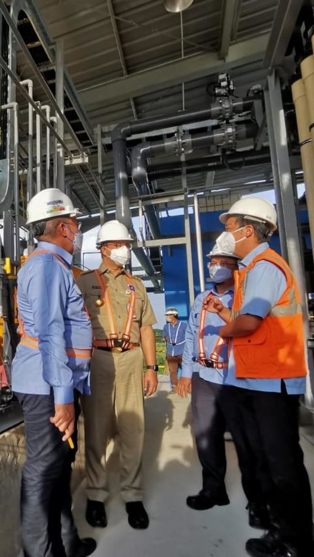 Gubernur DKI Jakarta Anies Baswedan meresmikan Sistem Pengolahan Air Minum (SPAM) Mookervart, di wilayah Rusun Daan Mogot, Cengkareng, Jakarta Barat, Senin (22/3). Foto: PPID DKI Jakarta