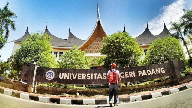 Universitas Negeri Padang (Foto: Instagram @universitas_negeri_padang)