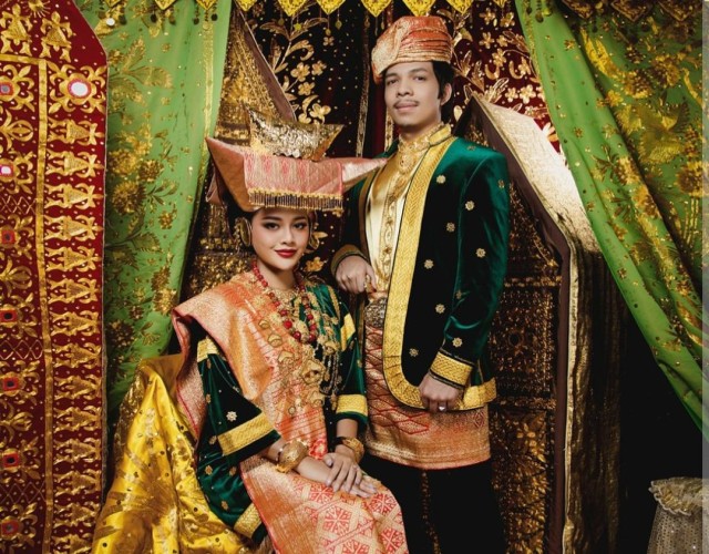 Potret Prewedding Aurel Hermansyah Dan Atta Halilintar Dalam Busana