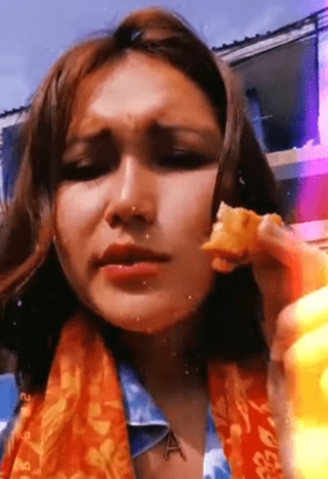 Makan Tempe, Ayu Ting Ting: Baru Kali Ini, Ternyata Enak Banget (226409)