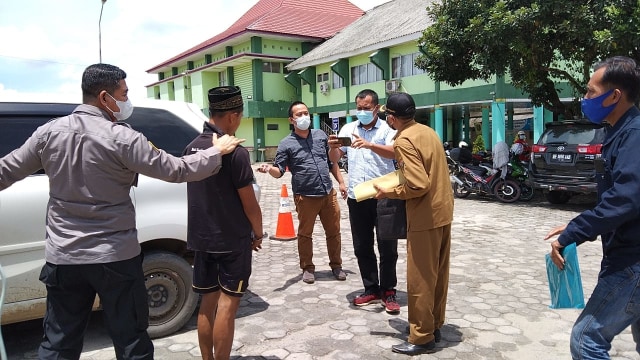 Polisi Serahkan Pelaku Penebas Ayah Kandung ke Rumah Sakit Jiwa Provinsi Lampung (20991)