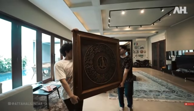 Intip Rumah Baru Atta Halilintar-Aurel Hermansyah, Ada Sofa Mewah