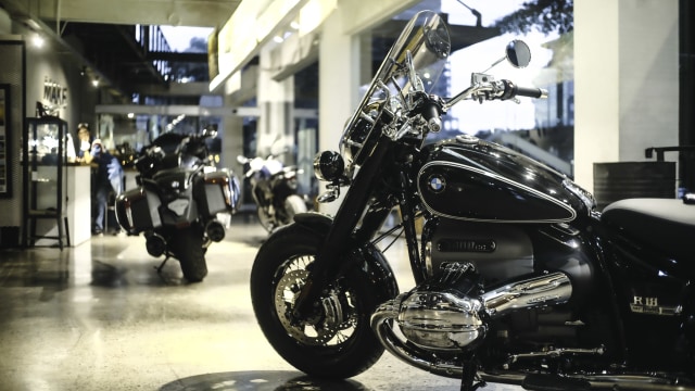 Harga Tembus Rp 1 M, Ini Spesifikasi BMW R18 Classic untuk Indonesia (284309)