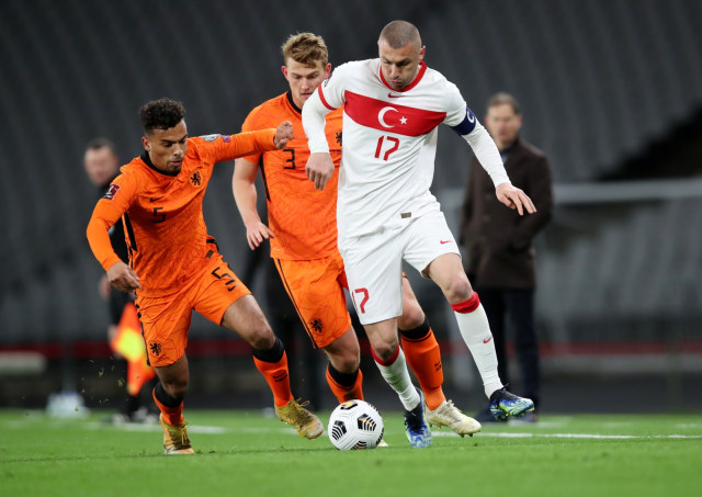 Turki vs Belanda. Foto: Tolga Bozoglu/Reuters