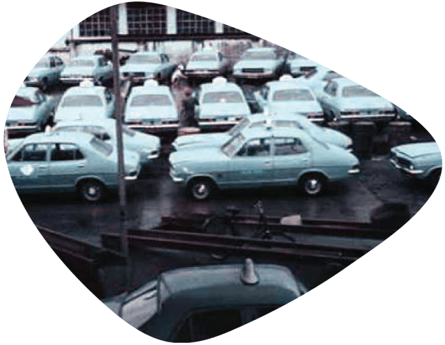 Potret armada taksi Blue Bird dekade 1970-an. (Foto: bluebirdgroup.com).