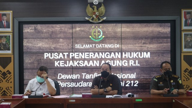 Kejagung: Tim Hukum Habib Rizieq Minta Maaf soal Insiden Penolakan Sidang Online (949613)