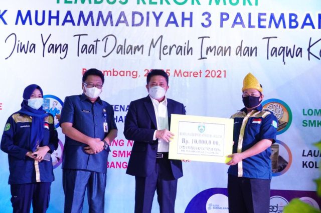Gubernur Sumsel saat menghadiri lomba Islam Muhammadiyah Bahasa Arab (Ismuba) Education Fair'21. (Foto. Istimewa)