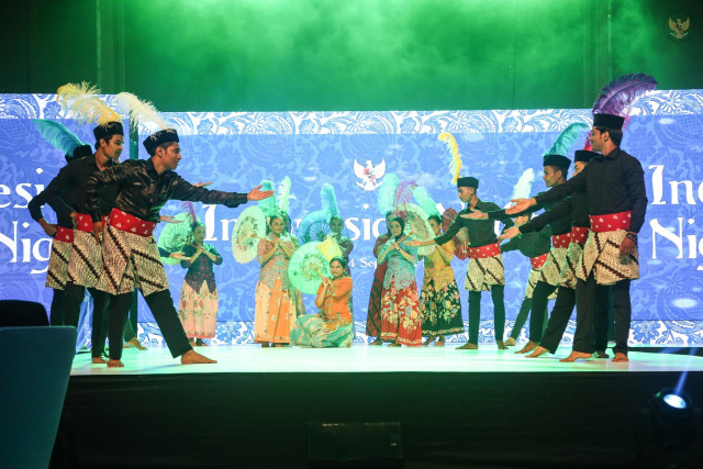Partisipasi generasi muda Sri Lankan Malay dalam pagelaran Seni yang diselenggarakan oleh KBRI Colombo     (Sumber: KBRI Colombo)