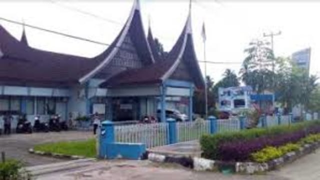 Menikmati Kota Lubuk Basung (379122)
