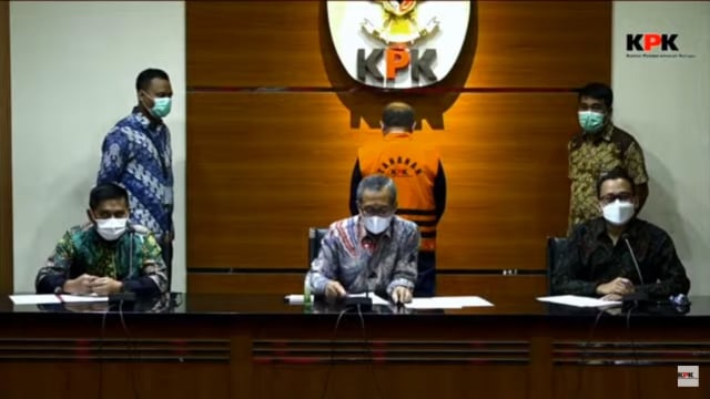 Pengumuman penahanan KPK terhadap RJ Lino. Foto: KPK