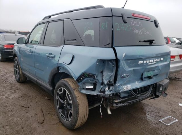 Bekas Tabrakan, Mobil Ford Ini Malah Jadi Rebutan (82069)