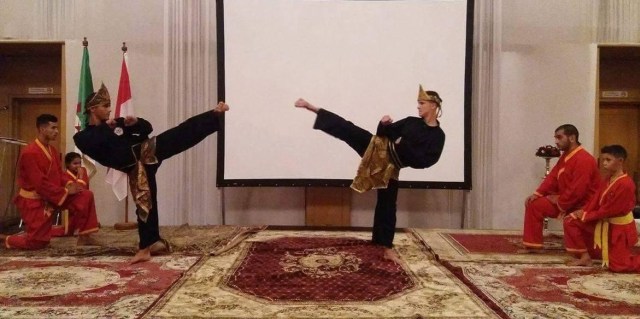 Siswa Tapak Suci Aljazair Mendemokan Ilmu Beladiri Pencak Silat di Resepsi Diplomatik Indonesia. Image by Lahcene Laksane