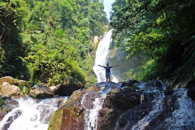 Ilustrasi. Objek wisata Air Terjun Lubuk Hitam di Kota Padang, Sumatera Barat. Foto: kidalnarsis.com