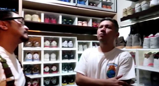 Melihat Area Khusus Koleksi Sepatu Milik Gading Marten (131485)