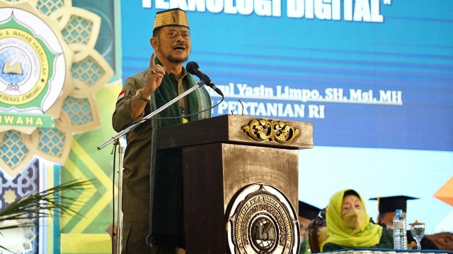 Menteri Pertanian, Syahrul Yasin Limpo menghadiri acara wisuda mahasiswa Universitas KH. A. Wahab Hasbullah (UNHAWA) Jombang, Jawa Timur. Foto: Kementan