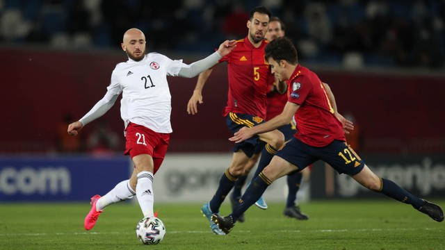 Pertandingan Kualifikasi Piala Dunia Eropa antara Georgia melawan Spanyol di Stadion Boris-Paichadze, Tbilisi, Georgia (28/3). Foto: IRAKLI GEDENIDZE/REUTERS