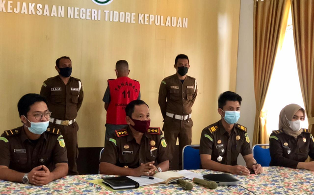 Konferensi pers Kejaksaan Negeri Tidore Kepulauan. Foto: Samsul Hi Laijou/cermat