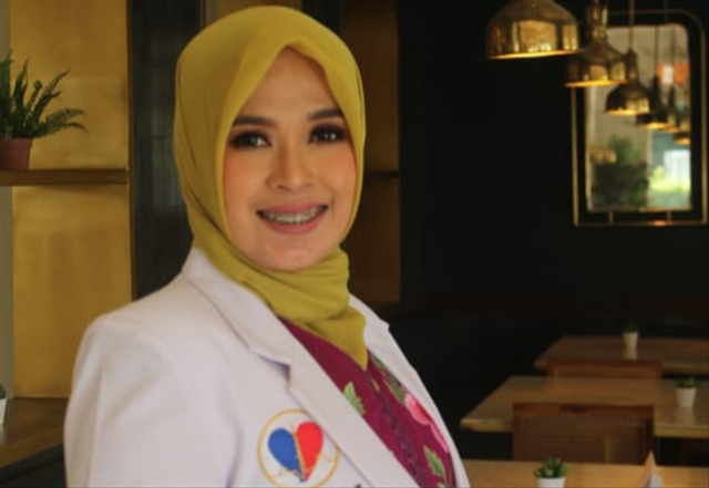 Dokter: Vaksin COVID-19 Bukan Pemicu Kematian pada Lansia (33301)