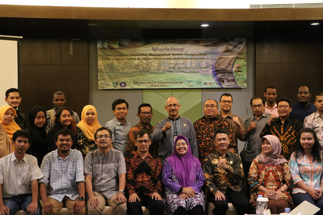 Bantu Petani Subang, Dosen IPB University Bersama Tim Iklim Raih Apresiasi dari Lembaga Asia Pasifik