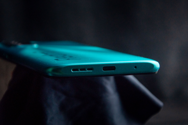 Review Xiaomi Redmi 9T: Baterai Jumbo 6.000 mAh Harga Rp 2 Jutaan (50764)
