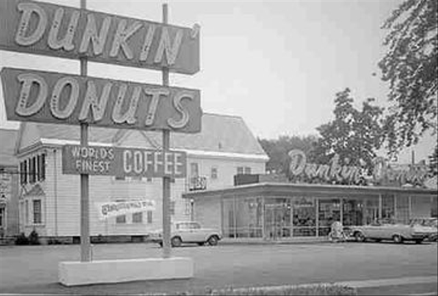 Restoran pertama Dunkin Donuts yang masih beroperasi hingga sekarang. (Foto: dunkindonuts.com).