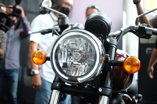 Royal Enfield Meteor 350 Meluncur, Cruiser Murah Rp 80 Jutaan! (153546)