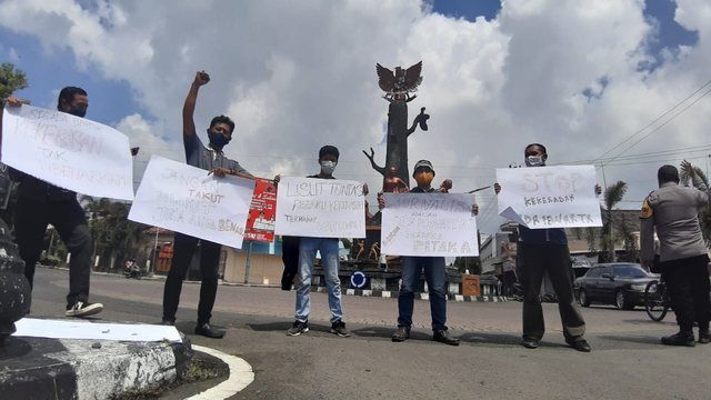Jurnalis Blora Tuntut Aparat Usut Kekerasan yang Menimpa Jurnalis Tempo (216434)