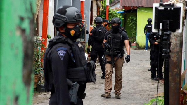 Siaga Polisi Se-Indonesia Usai Teror Penembakan Di Mabes Polri ...