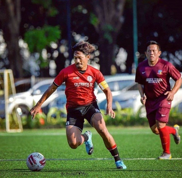 Ibnu Jamil ketika memperkuat Selebritis FC. (Foto: Instagram @selebritisfc)