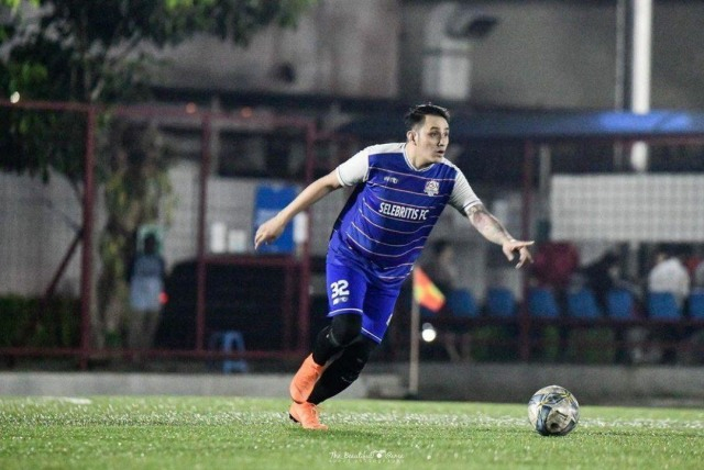 Vicky Nitinegoro ketika memperkuat Selebritis FC. (Foto: Instagram @selebritisfc)